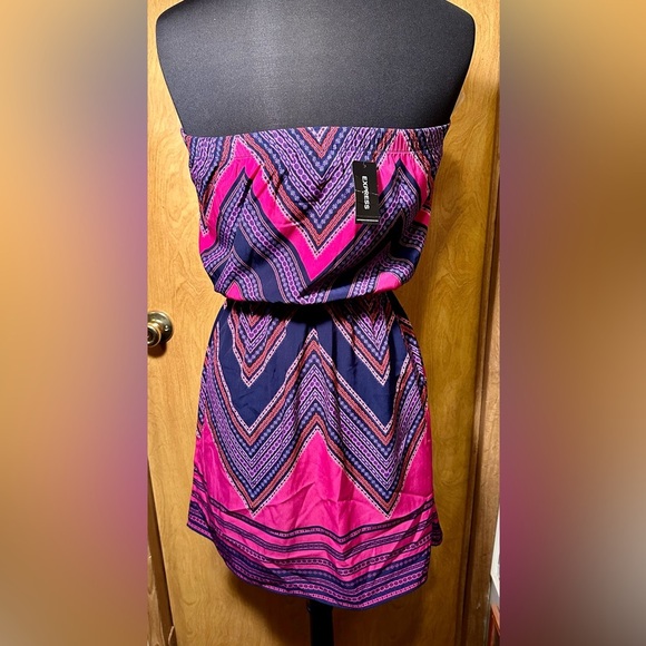 NWT Express strapless faux wrap dress size medium - Picture 4 of 6